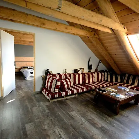 La Grange De L'ardeyrol Bed & Breakfast *